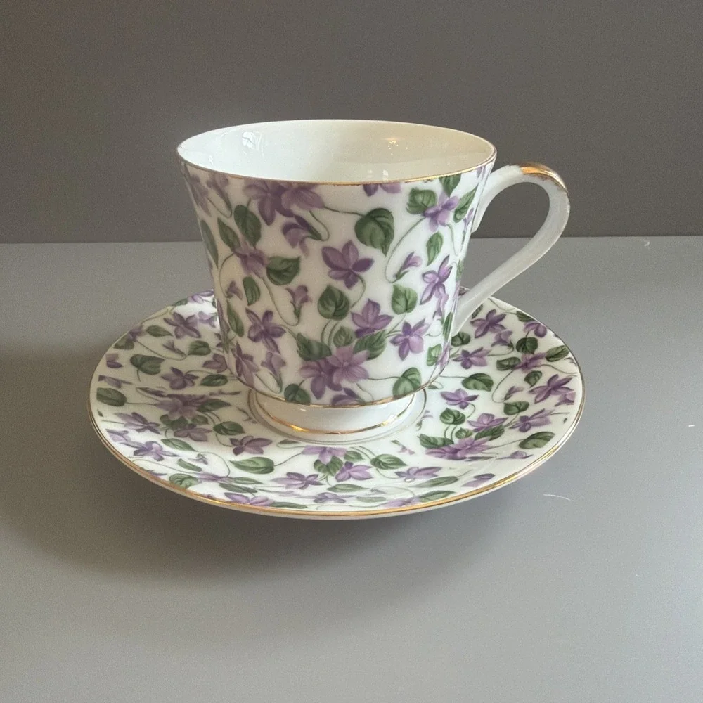 Vintage Mid-Century INARCO E-4322 Tea/Coffee Cup & Saucer Purple Violets